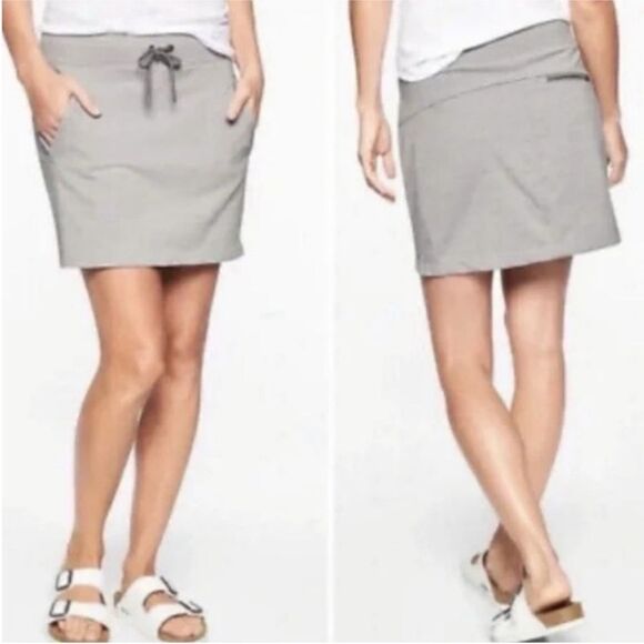 ATHLETA Modern Metro Light Grey Stripe Golf Tennis Skort-M - Picture 1 of 10